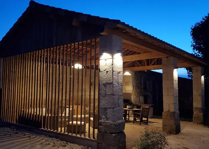 Domaine De Brignon Hébergement de vacances Saint-Macaire-du-Bois